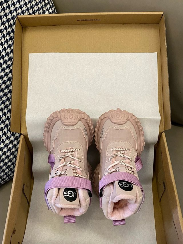 UGG Children's snow boots: seller detail photo 3