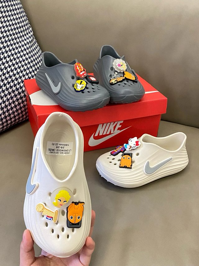 Nike Children‘s Slippers Shoes: seller detail photo 5
