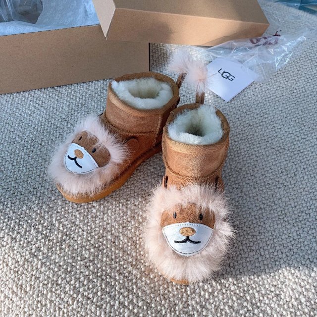 UGG Children's snow boots: seller detail photo 3