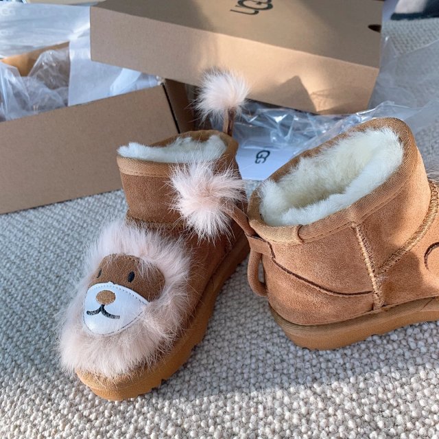UGG Children's snow boots: seller detail photo 7