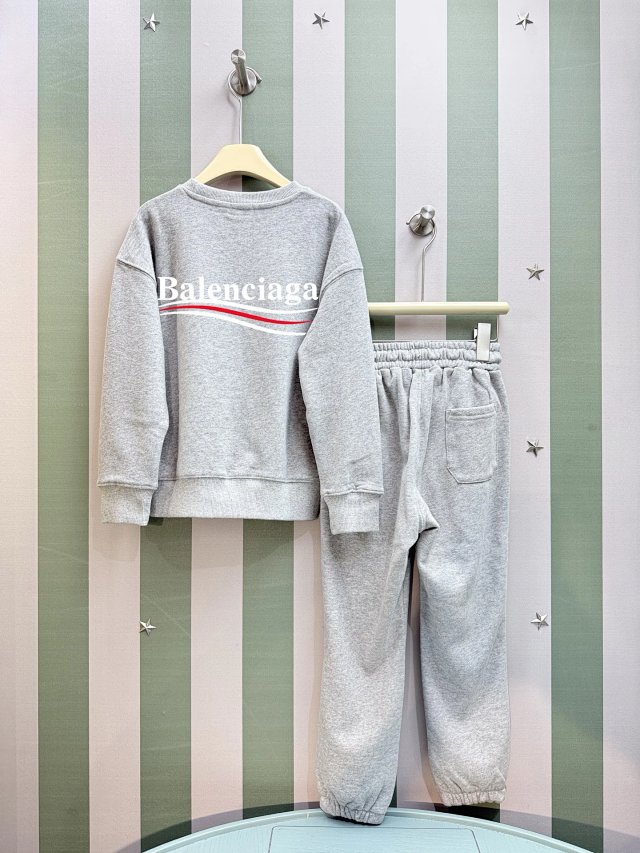 Balenciaga Children's Set: seller detail photo 2