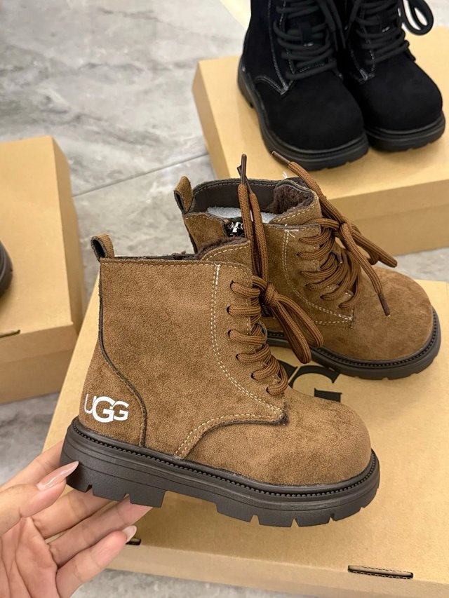 UGG Children's snow boots: seller detail photo 6