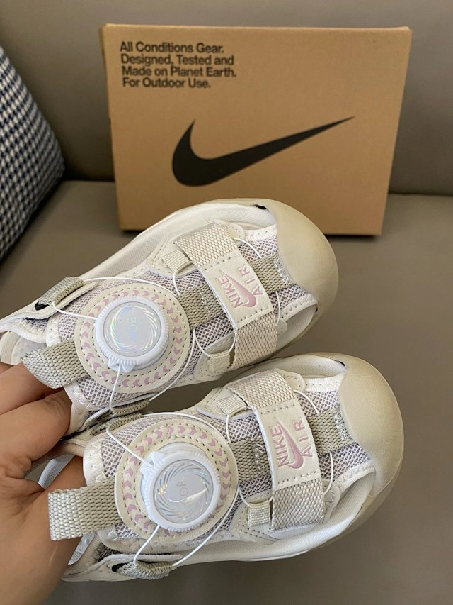 Nike Children's Shoes: seller detail photo 12