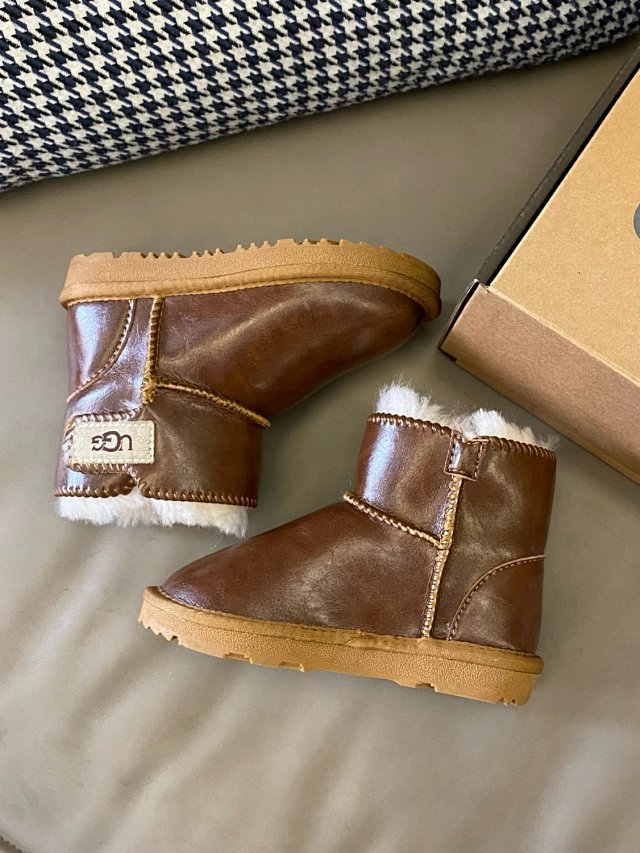 UGG Children's snow boots: seller detail photo 6