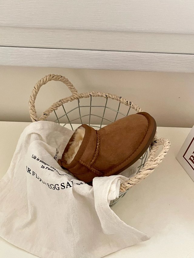UGG Children's snow boots: seller detail photo 13