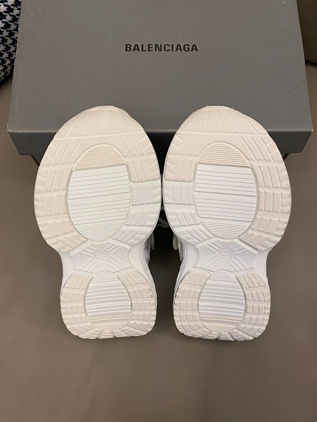 Balenciaga 16XL children's shoes: seller detail photo 10