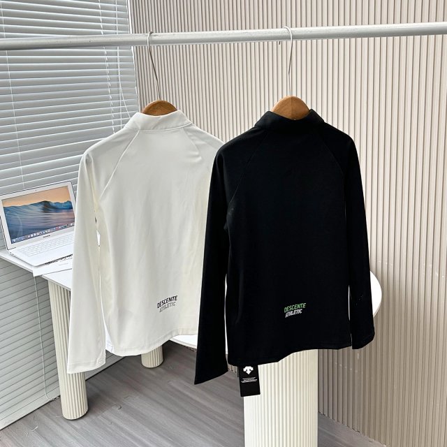 Descente Children‘s Hoodie: seller detail photo 2