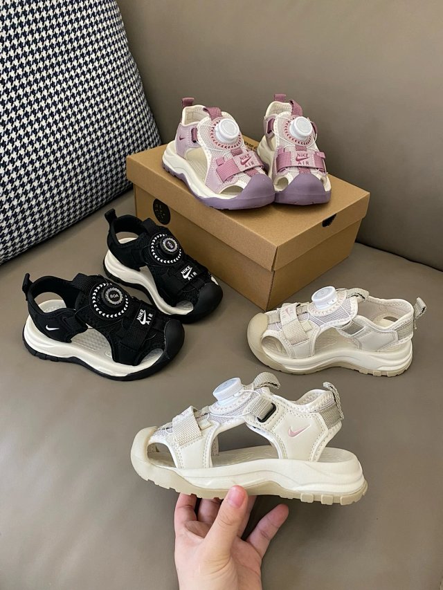 Nike Children's Shoes: seller detail photo 13