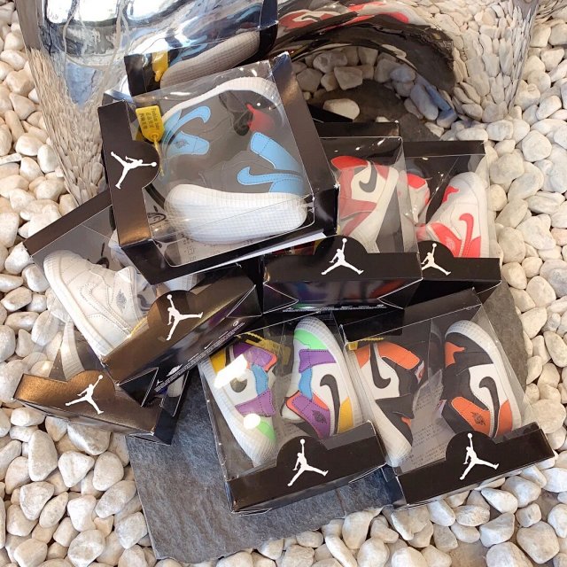 Nike Jordan children's Shoes: seller detail photo 11