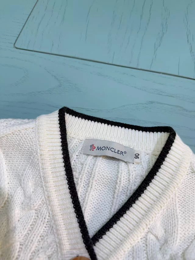Moncler Children's Hoodie: seller detail photo 4