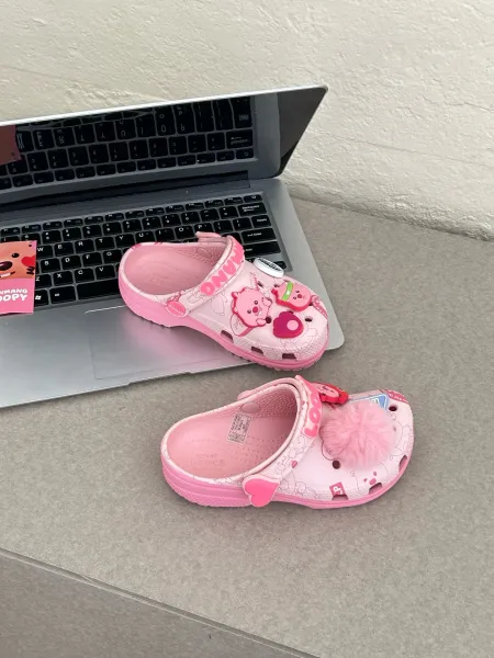 Crocs x Zanmang Loopy Classic Clog Pink Kids Sandals - 6