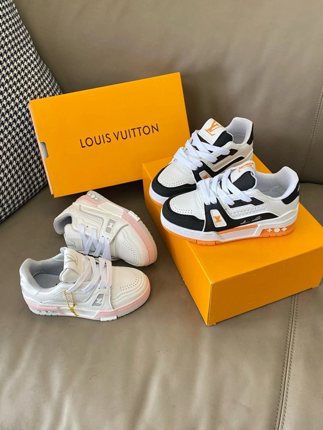 LV Louis Vuitton Trailer Children's Shoes: seller detail photo 14