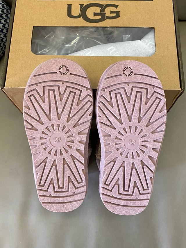 UGG Children's snow boots: seller detail photo 11