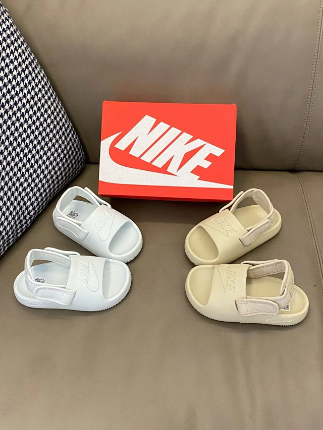 Nike children's Slippers Shoes: seller detail photo 8