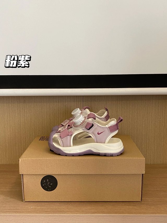 Nike Children's Shoes: seller detail photo 4