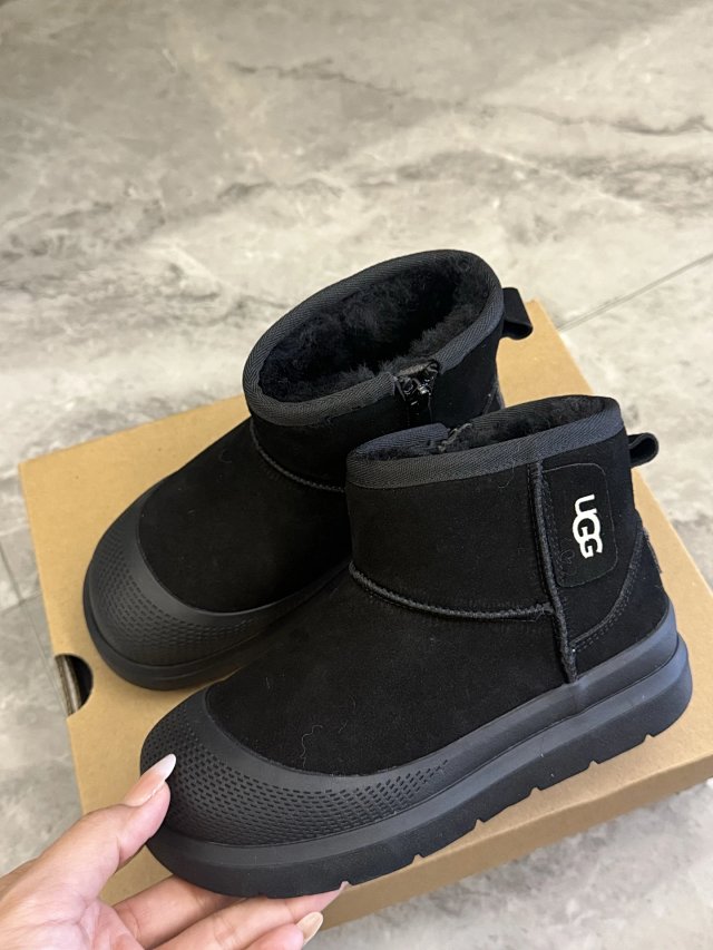 UGG Children's snow boots: seller detail photo 9
