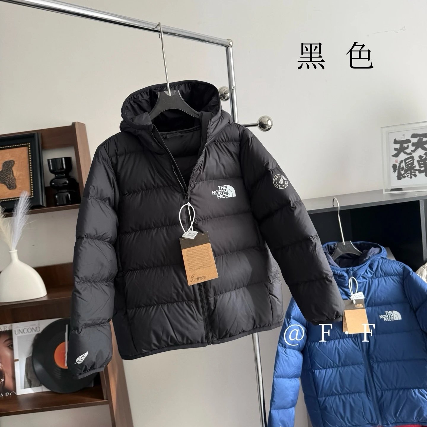 The North Face Children‘s Down Jacket | 4 colorways