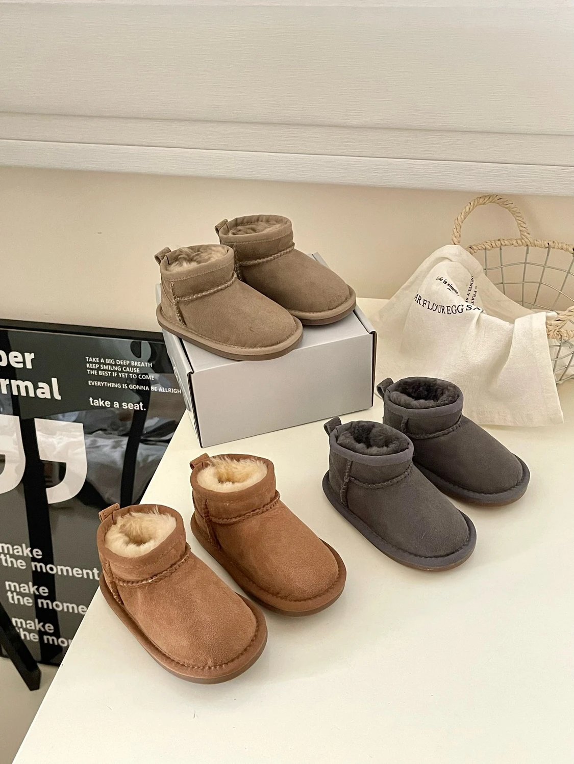 Kid Faux Suede Snow 