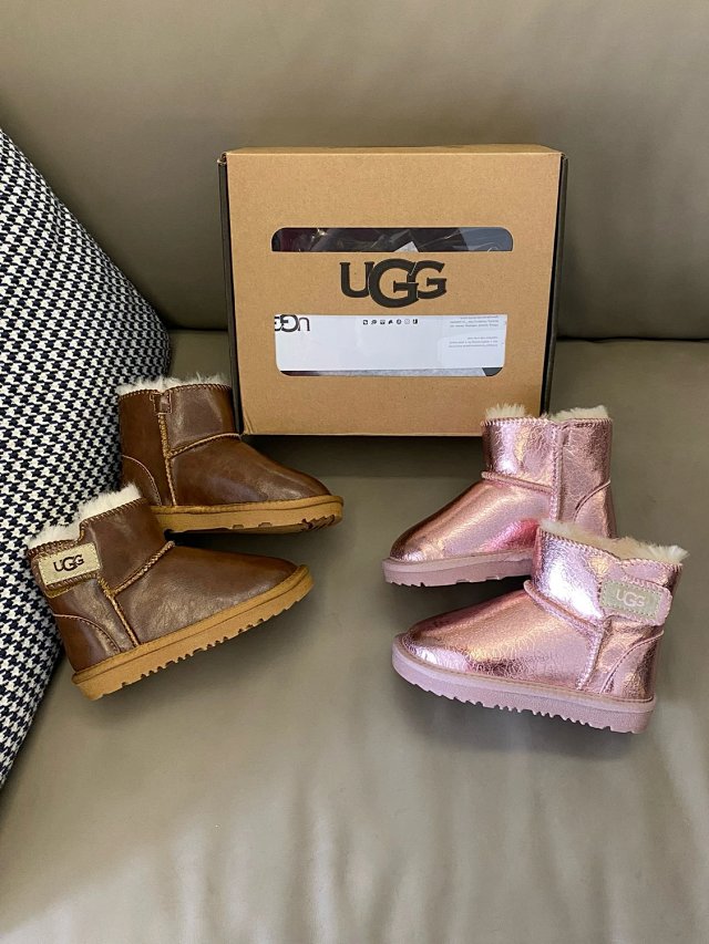 UGG Children's snow boots: seller detail photo 9