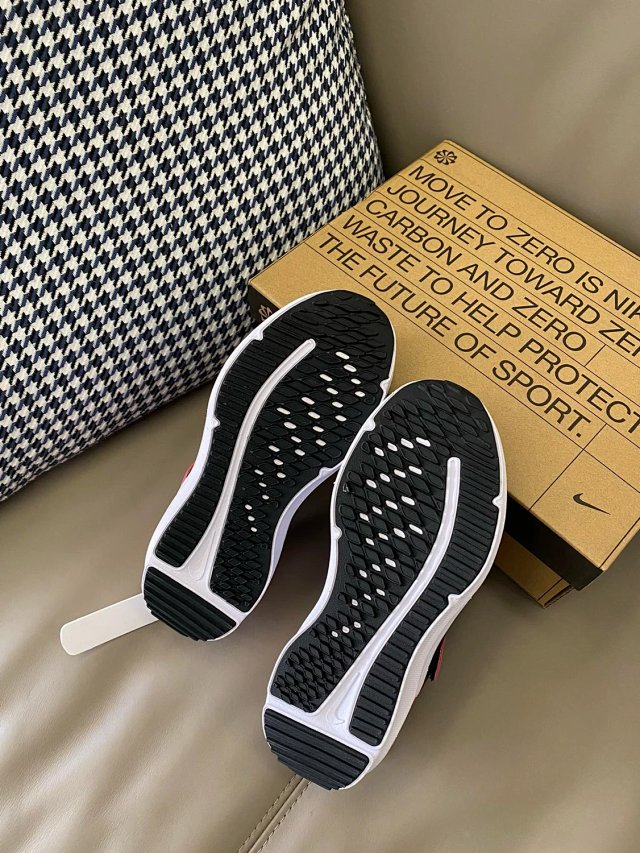 Nike Downshifter 12 children's Shoes: seller detail photo 10
