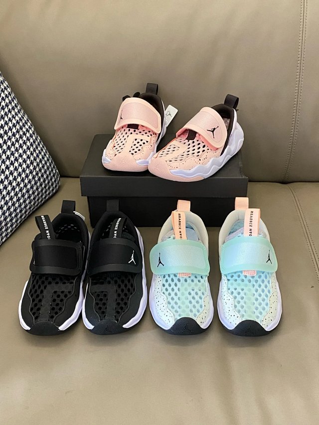 Nike Jordan children's Slippers Shoes: seller detail photo 9