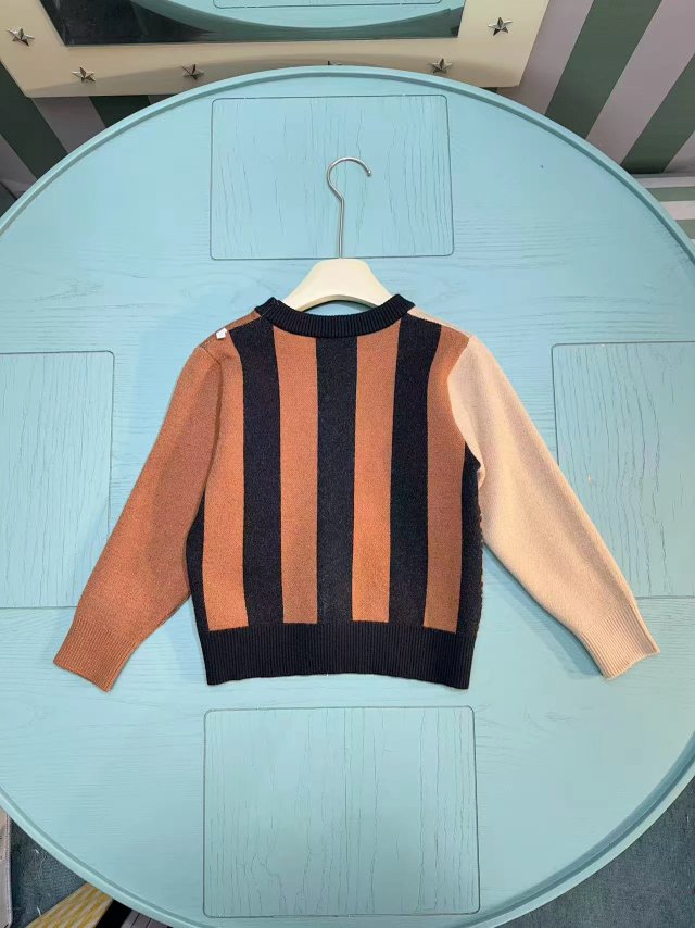 Fendi Children’s Hoodie: seller detail photo 2