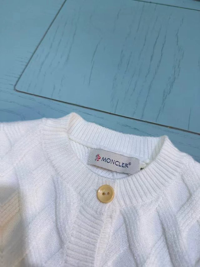 Moncler Children‘s Jnmpsuit: seller detail photo 4
