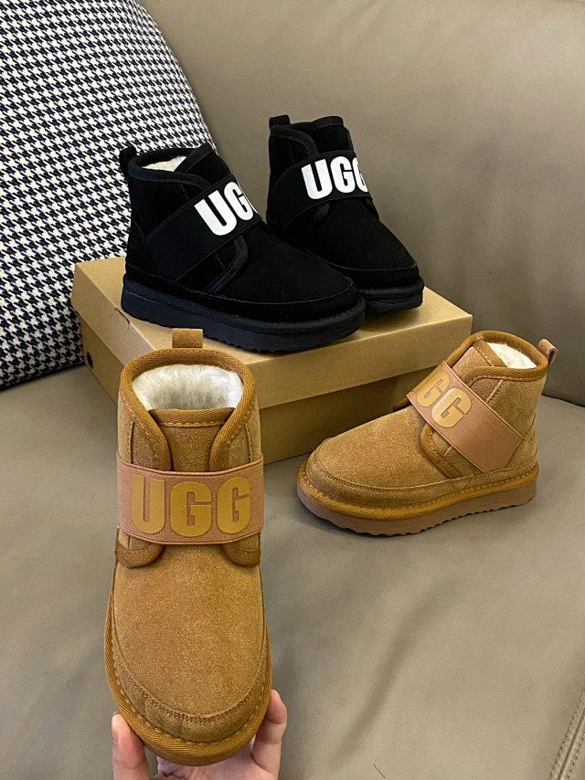 UGG Children's snow boots: seller detail photo 5