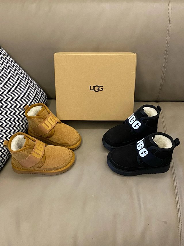 UGG Children's snow boots: seller detail photo 9