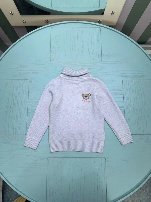 Burberry Children's Hoodie: seller detail photo 4