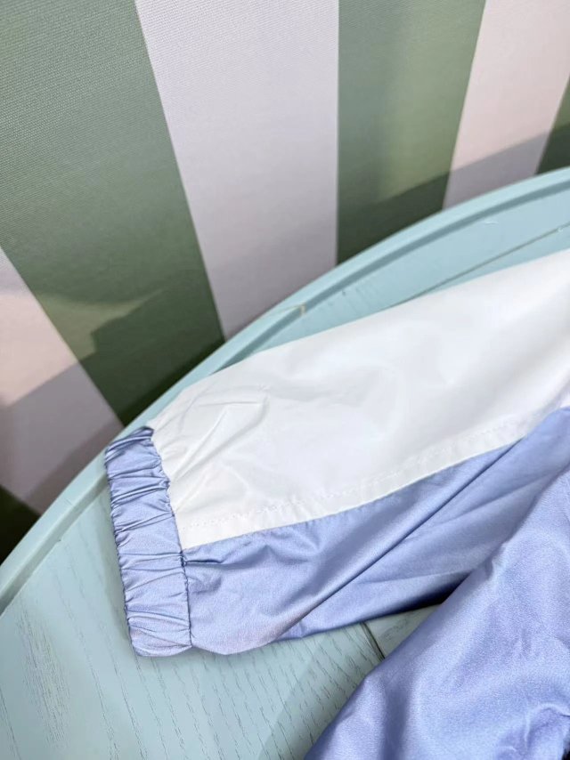 Moncler Children’s Set: seller detail photo 6