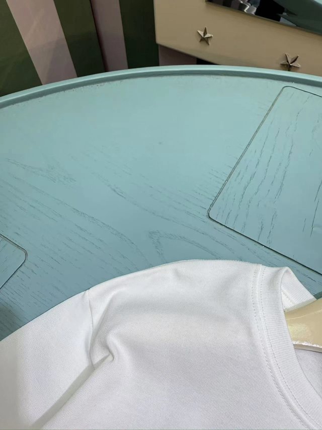 Gucci Children's Hoodie: seller detail photo 6