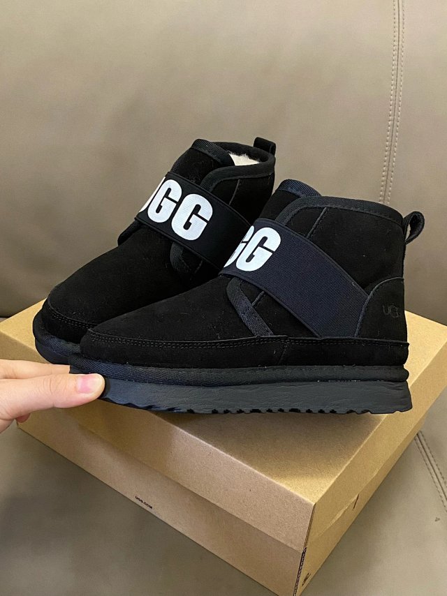 UGG Children's snow boots: seller detail photo 4
