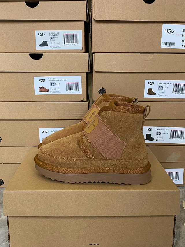 UGG Children's snow boots: seller detail photo 13