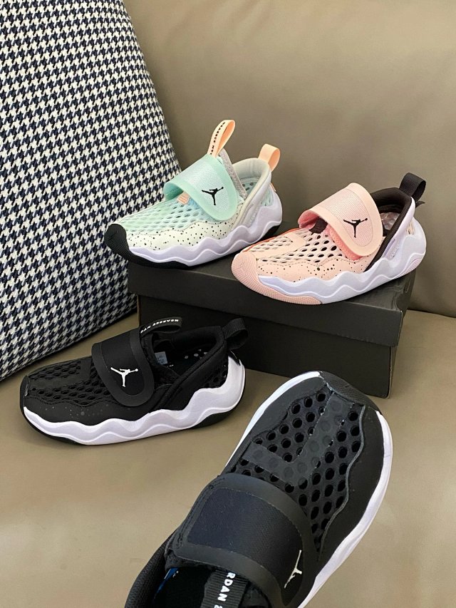 Nike Jordan children's Slippers Shoes: seller detail photo 10