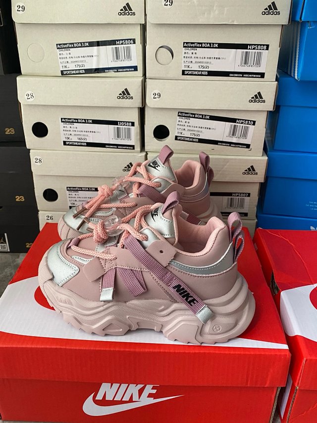 Nike children's Shoes: seller detail photo 13