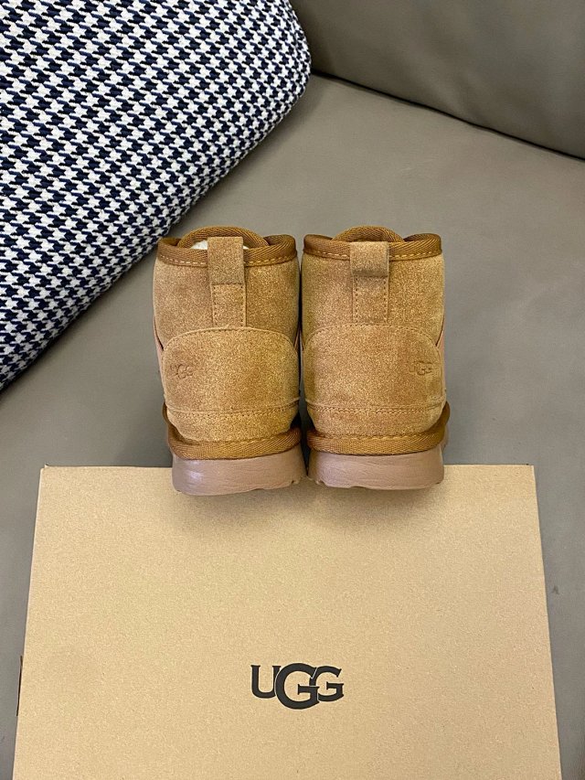 UGG Children's snow boots: seller detail photo 8
