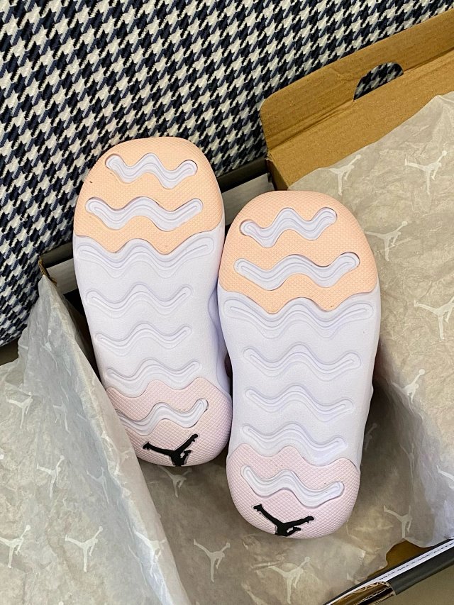 Nike Jordan children's Slippers Shoes: seller detail photo 12