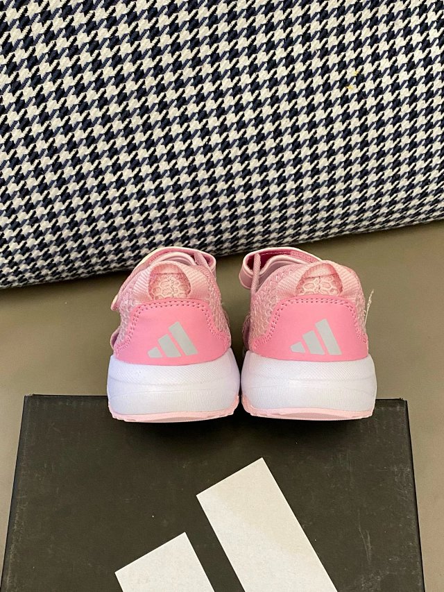 Adidas Children's Shoes: seller detail photo 14