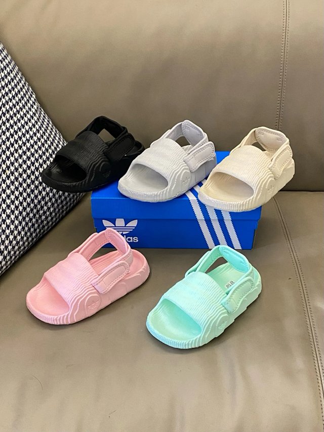 Adidas Children's Slippers Shoes: seller detail photo 13