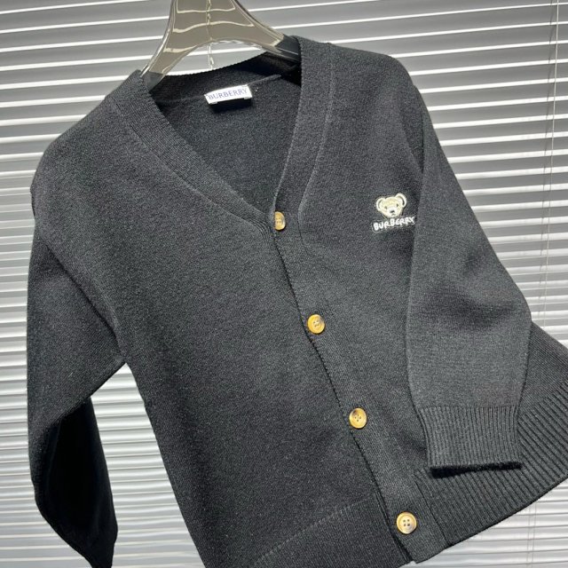 Burberry Children's Hoodie: seller detail photo 7