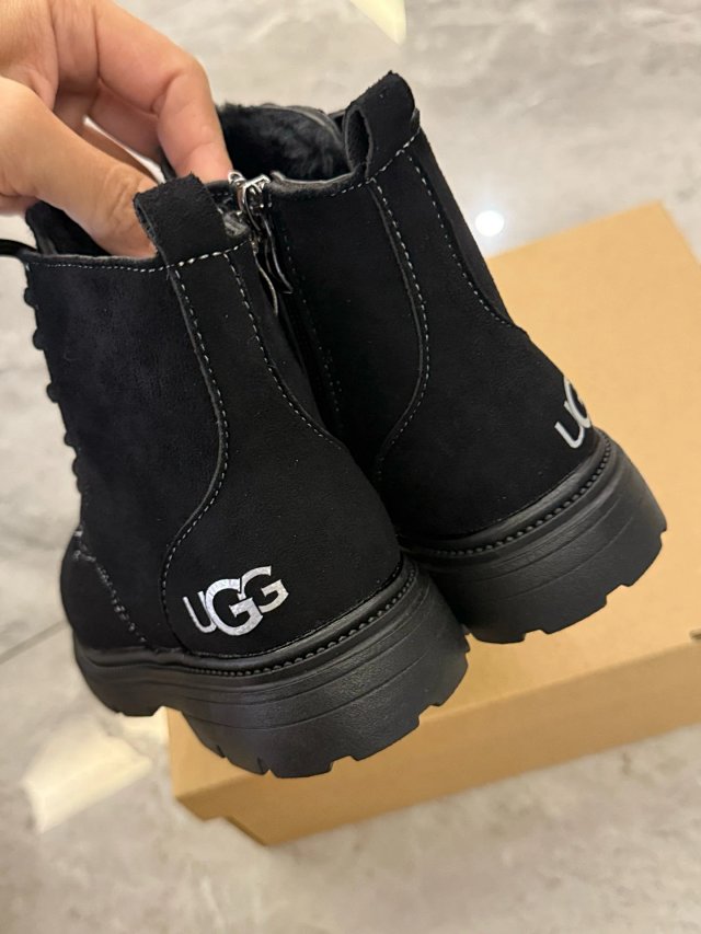 UGG Children's snow boots: seller detail photo 13