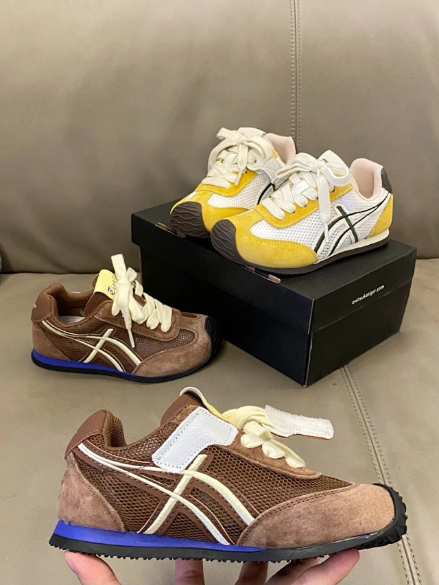 Asics Children's Shoes: seller detail photo 6
