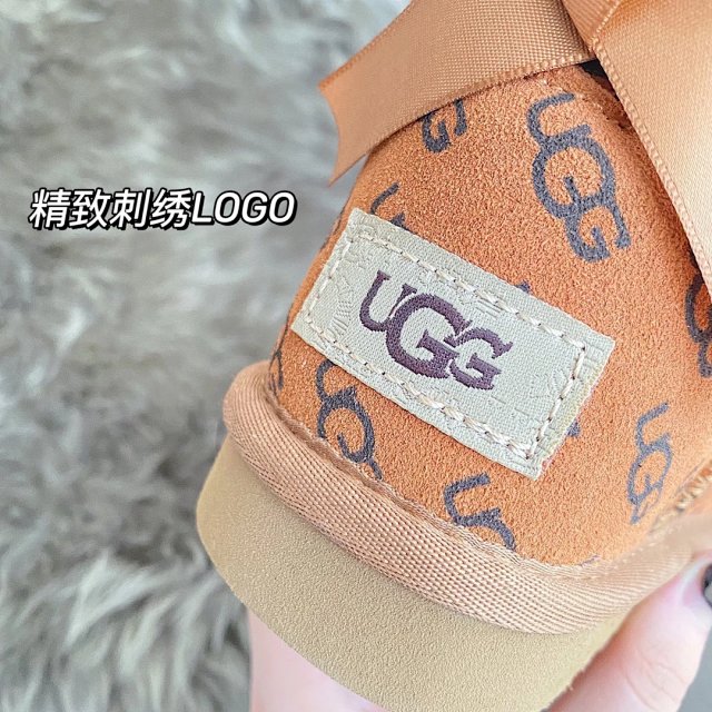 UGG Children's snow boots: seller detail photo 10