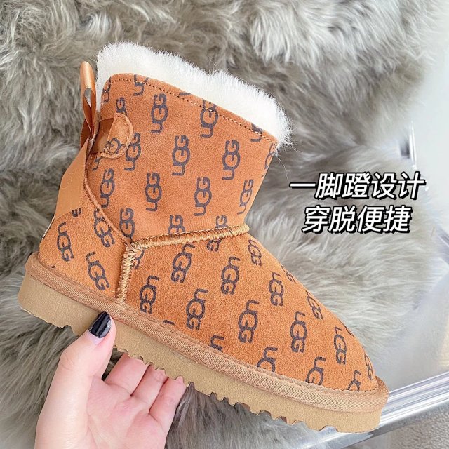UGG Children's snow boots: seller detail photo 9