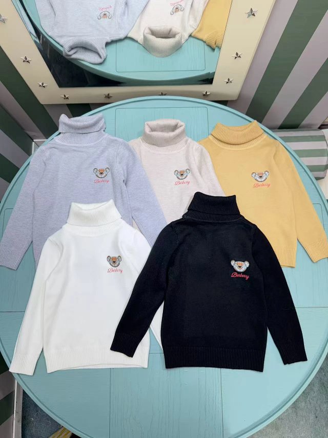 Burberry Children's Hoodie: seller detail photo 1