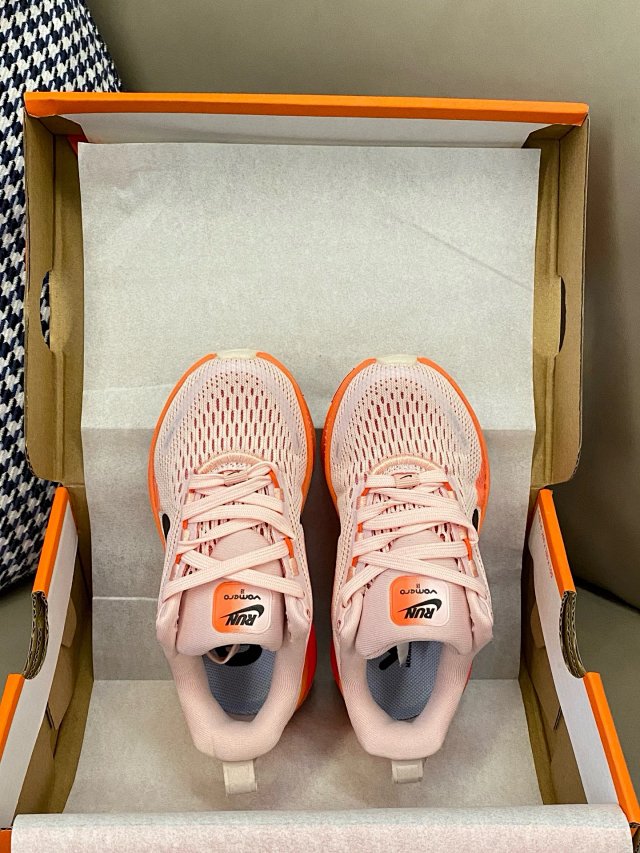 Nike VOMERO18 children's Shoes: seller detail photo 12
