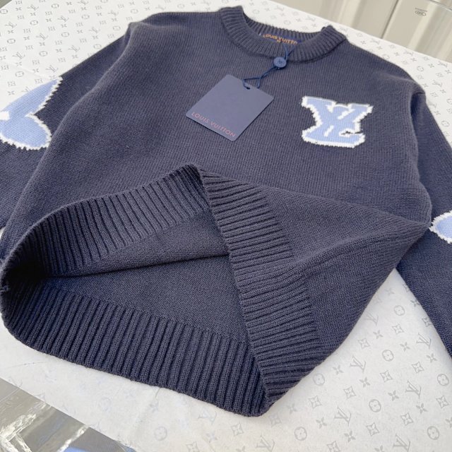 LV Louis Vuitton Children's Hoodie: seller detail photo 13