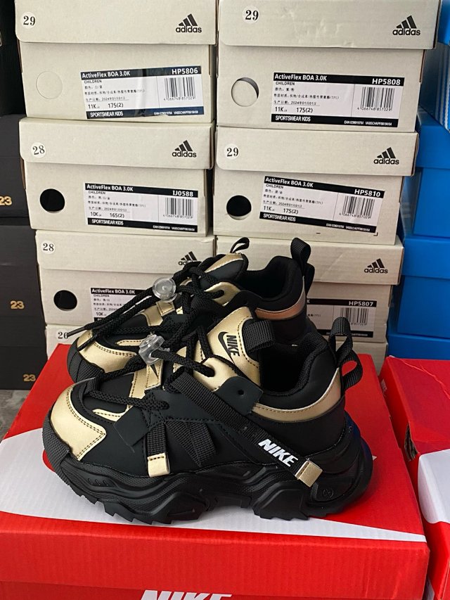 Nike children's Shoes: seller detail photo 14