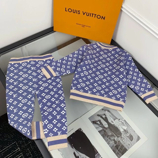 LV Louis Vuitton Children's Set: seller detail photo 4